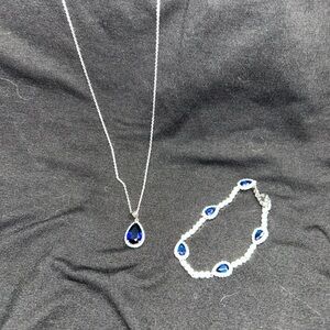 Elegant Blue and Silver Necklace with‎ Minimalist Design